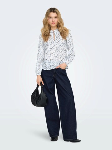 Maglietta 'ONLRoanne' di ONLY in bianco