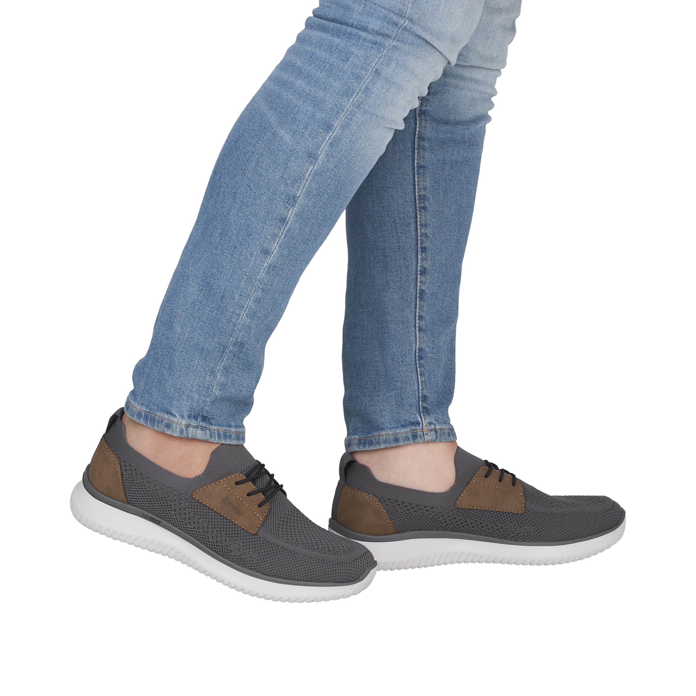 Chaussure à lacets Rieker en gris