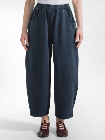 DEHA Loosefit Klederdracht broek in Blauw: voorkant