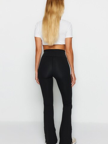 Flared Leggings di Trendyol in nero