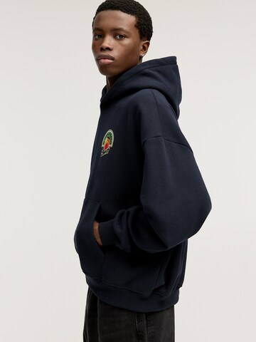 Sweat-shirt Pull&Bear en bleu