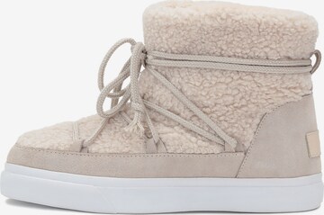 Kazar Studio - Botas de nieve en beige: frente