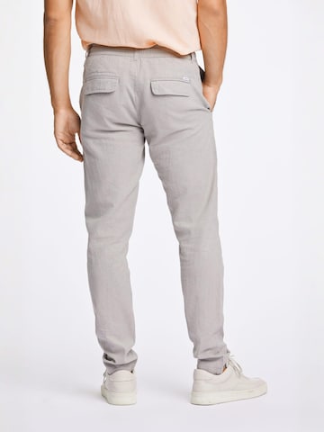 Effilé Pantalon Lindbergh en gris