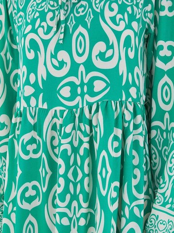 Robe Bigdart en vert