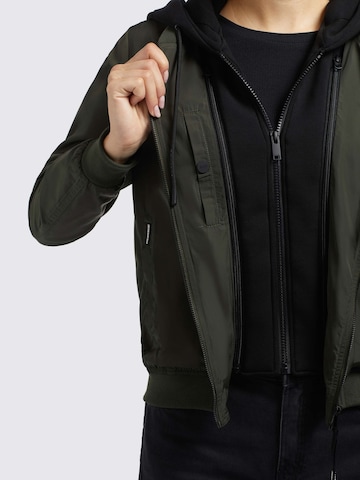 khujo Between-Season Jacket ' PERSEE3 ' in Green