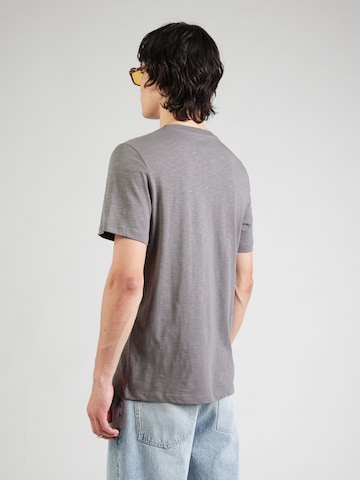 Tricou de la s.Oliver pe gri