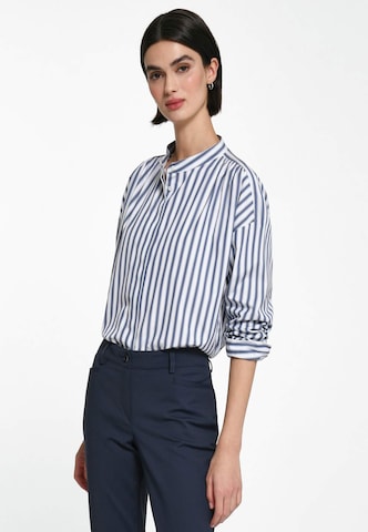 Fadenmeister Berlin Blouse in Blue: front