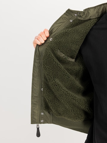 ALPHA INDUSTRIES Jacke 'M-65' in Grün: Vorderseite