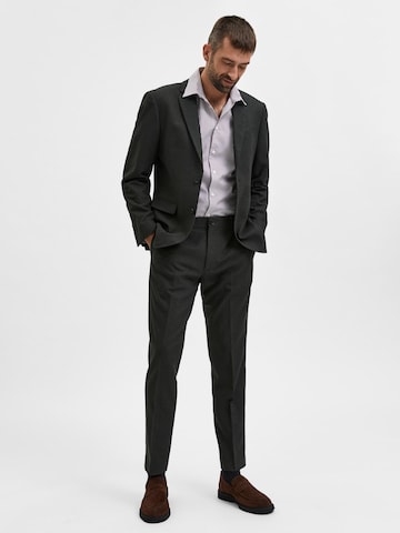 Coupe slim Pantalon à plis SELECTED HOMME en gris