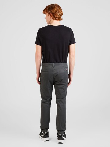 Tommy Jeans Slimfit Hose 'AUSTIN' in Grau