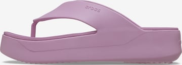 Crocs Varvastossut 'Getaway' värissä vaaleanpunainen: etupuoli