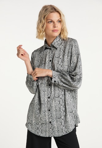 Usha Blouse in Grey: front