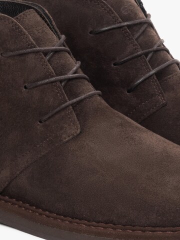 Estro Booties '33-10384' in Brown
