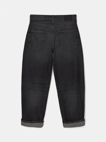 Pull&Bear Lużny krój Jeansy w kolorze czarny