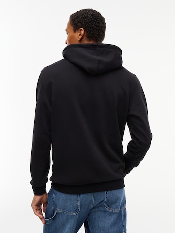 Tommy Jeans Sweatshirt 'NYC' in Zwart
