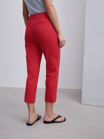 Next Slimfit Hose in Rot