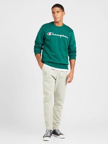 Felpa di Champion Authentic Athletic Apparel in verde