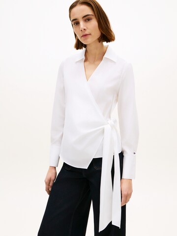 TOMMY HILFIGER Blouse in White: front