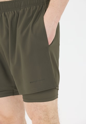 ENDURANCE Regular Sportshorts 'Kros' in Grün