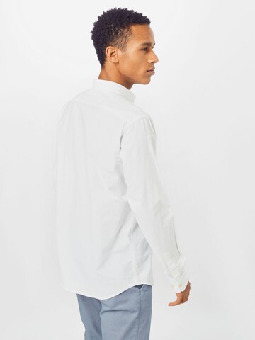 Coupe regular Chemise 'Rick' SELECTED HOMME en blanc