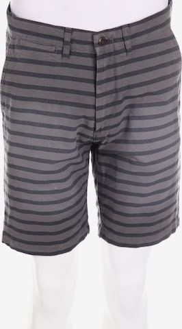 H&M Shorts in 31 in Grey: front
