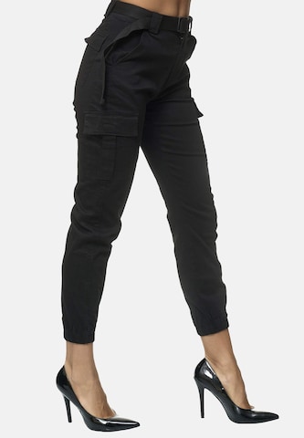 Elara Slimfit Cargobroek in Zwart