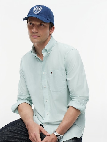 TOMMY HILFIGER Regular fit Button Up Shirt in Green