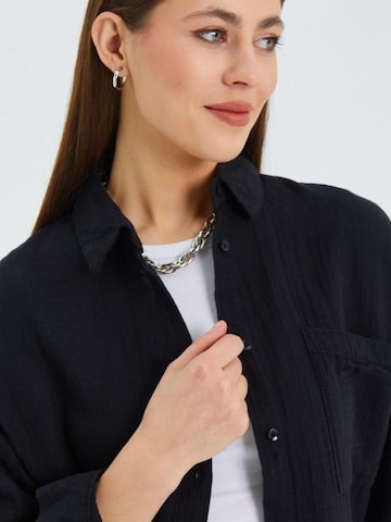 Camicia da donna di MixRay in nero