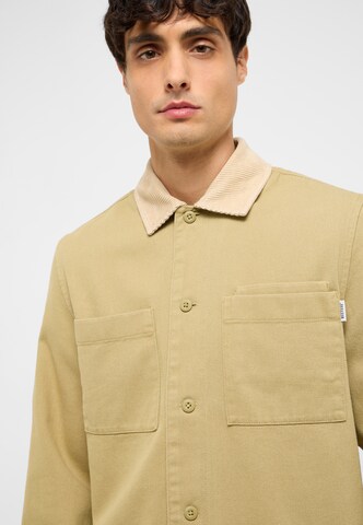 MUSTANG Comfort fit Button Up Shirt 'Dayton' in Green