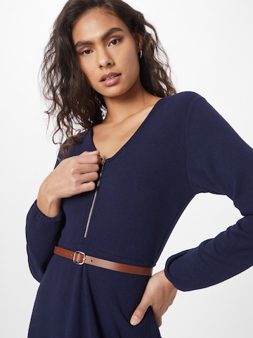 Robe 'Dena' ABOUT YOU en bleu