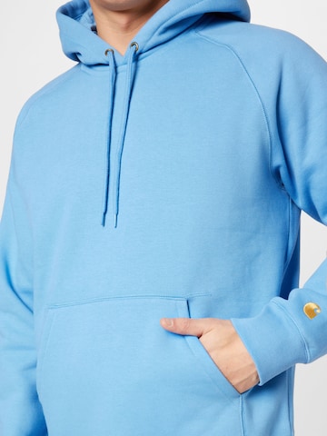 Carhartt WIP Sweatshirt 'Chase' in Blauw