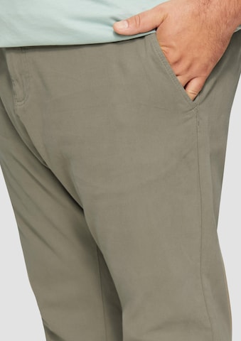 Regular Pantalon chino s.Oliver en vert