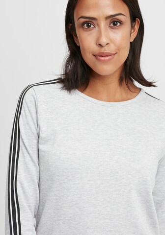 Oxmo Sweatshirt 'Gabita' in Grau