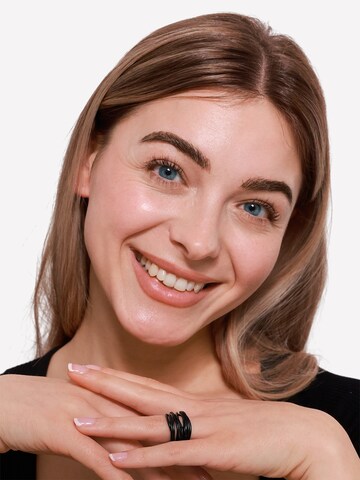 Heideman Ring in Schwarz: Vorderseite