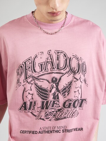 Pegador Футболка 'CASON' в Ярко-розовый