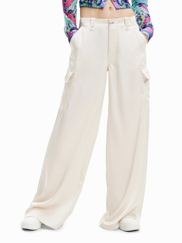 Loosefit Pantalon cargo 'Thelma-Lacroix' Desigual en blanc : devant