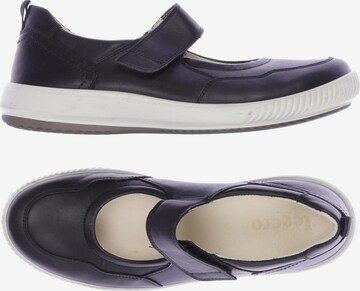 Legero Flats & Loafers in 43 in Black: front