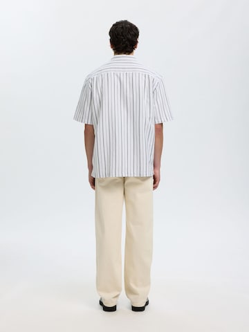 Fit confort Chemise 'SLHClay' SELECTED en blanc