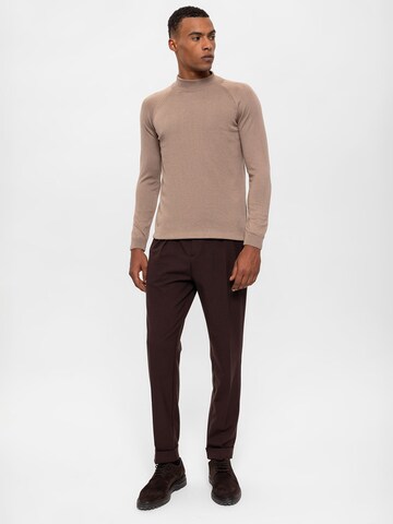 Pullover di Antioch in beige