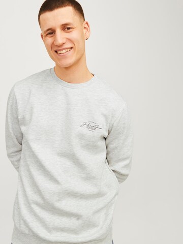 JACK & JONES Sweatshirt 'JJFERRIS' in White