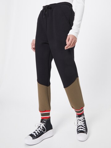 ONE MORE STORY Tapered Hose in Schwarz: Vorderseite