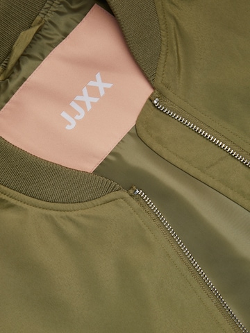 JJXX Φθινοπωρινό και ανοιξιάτικο μπουφάν 'Leila' σε πράσινο