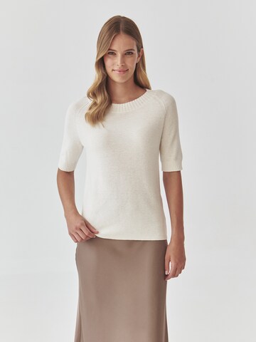 Pull-over 'Teresa' TATUUM en blanc : devant