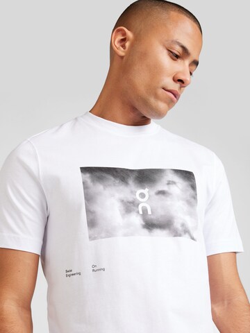 T-Shirt 'Cloudlocker' On en blanc