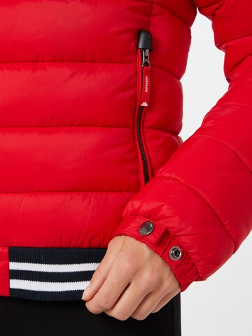 Veste mi-saison 'Fuji' Superdry en rouge