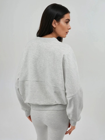Busem - Sweatshirt em cinzento