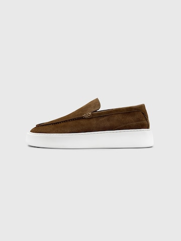 Dutch'D Classic Flats 'Atmos' in Brown: front