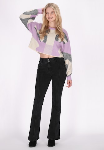 IZIA - Pullover em roxo