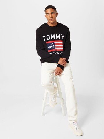 Tommy Jeans Regular Trousers 'ETHAN' in White