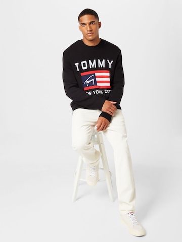 Tommy Jeans Regular Pants 'ETHAN' in White
